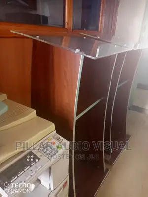 Wooden Glassy Podium for Lease