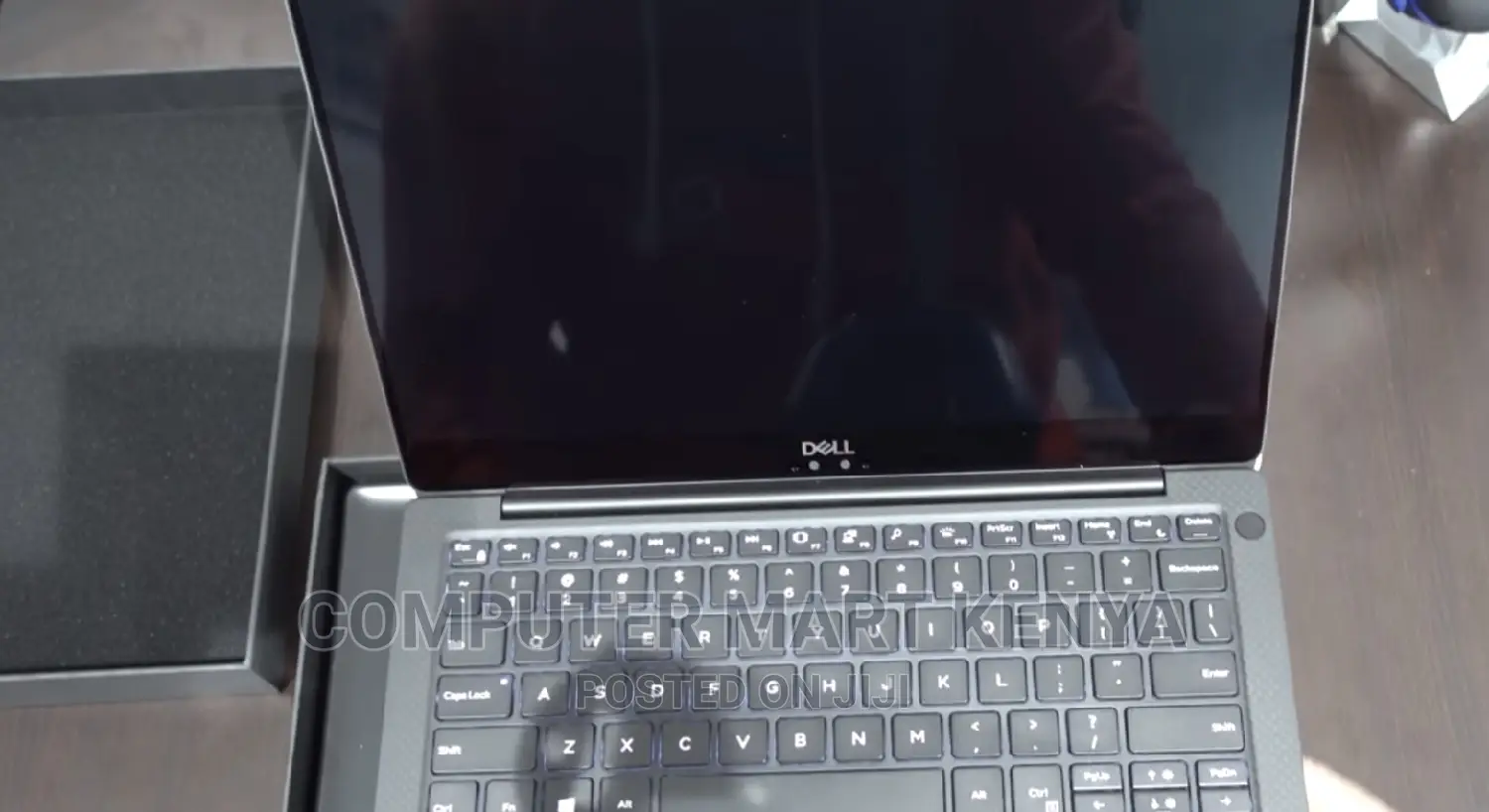 New Laptop Dell XPS 13 9370 8GB Intel Core i5 SSD 256GB