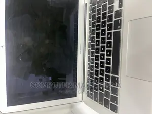Laptop Apple MacBook Air 8GB Intel Core I5 SSD 256GB