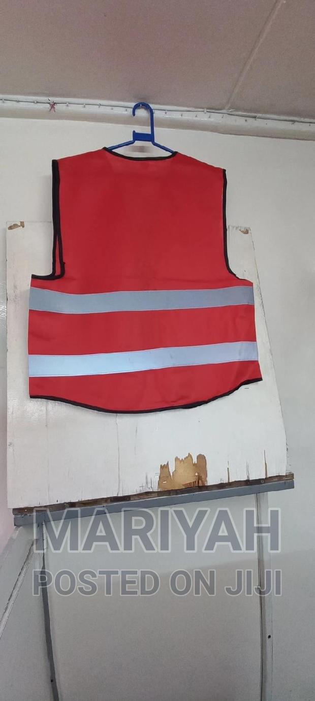 Red Reflective Vest With Zip - thumbnail 4