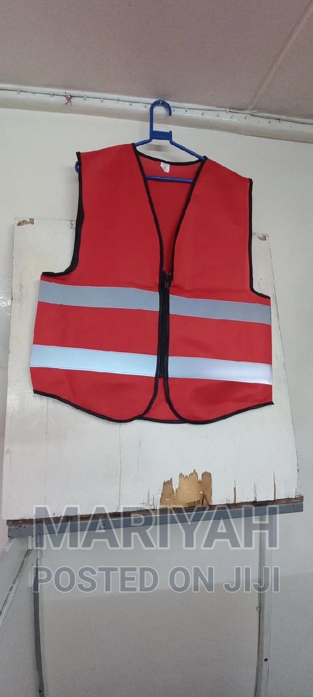 Red Reflective Vest With Zip - thumbnail 2