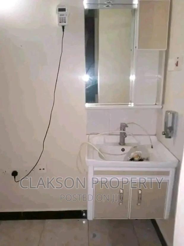 1bdrm Apartment in Ngongroad Rescosco, Kilimani for rent
