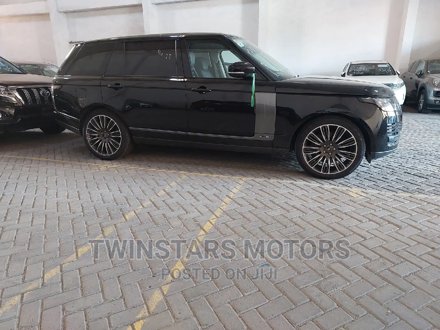 Land Rover Range Rover Vogue 2019 Black