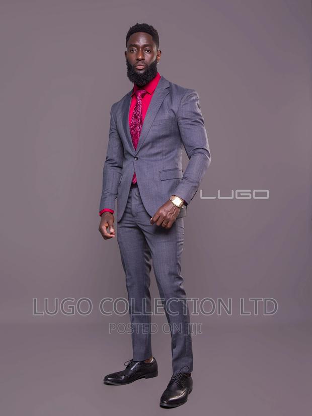 Custom Made Slim Fit Suits - thumbnail 3