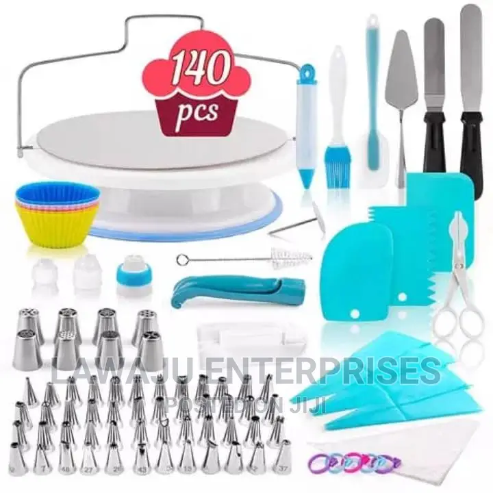 140 PCS Cake Decorating Set