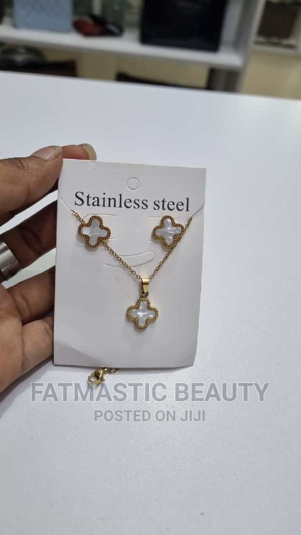 Van Cleef Necklace Set - thumbnail 2