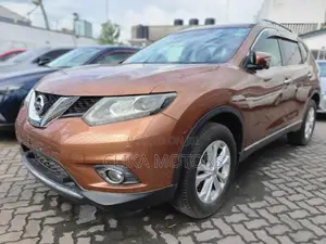 Nissan X-Trail 2016 Gold
