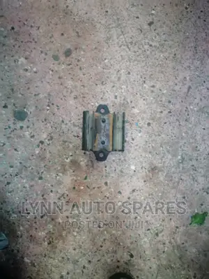 Nissan Hardbody Gear Mounting 4wd