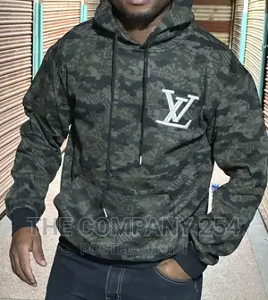 Designer Quality Unisex Warm Heavy Classic Hoodies.