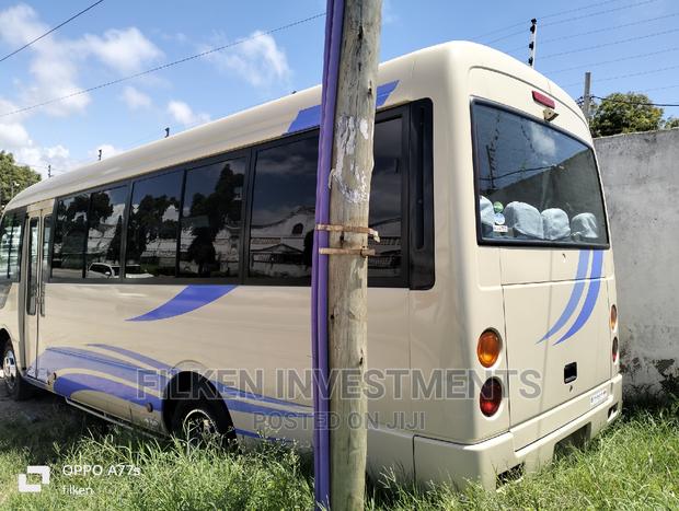 Mitsubishi Fuso Rosa 2016 Beige - thumbnail 11