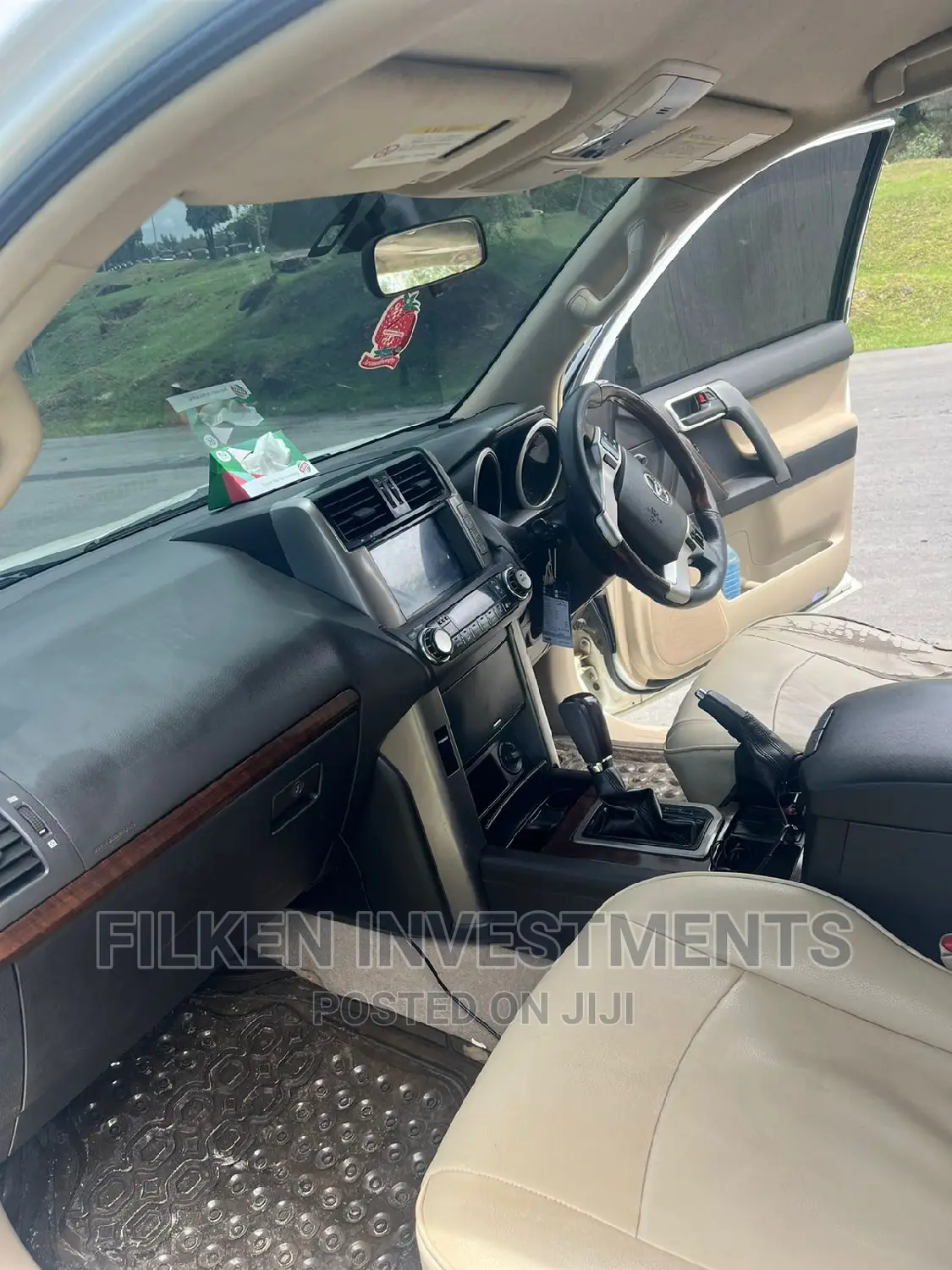 Toyota Land Cruiser Prado 2.7 i 2012 White