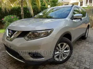 Nissan X-Trail 2.0 Petrol AWD 2016 Silver