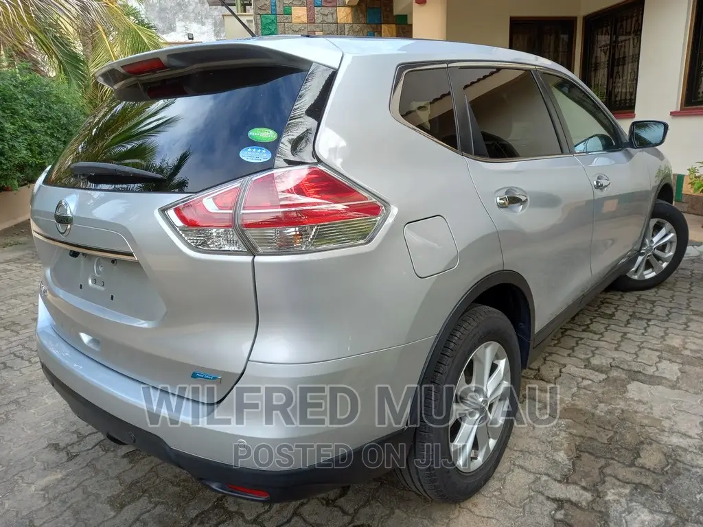 Nissan X-Trail 2.0 Petrol AWD 2016 Silver