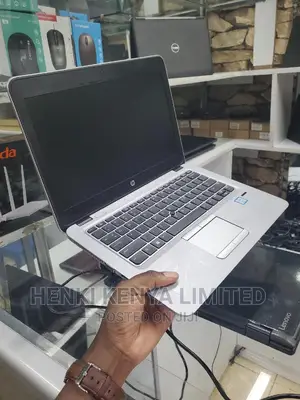 Laptop HP EliteBook 820 G3 8GB Intel Core I5 SSD 256GB