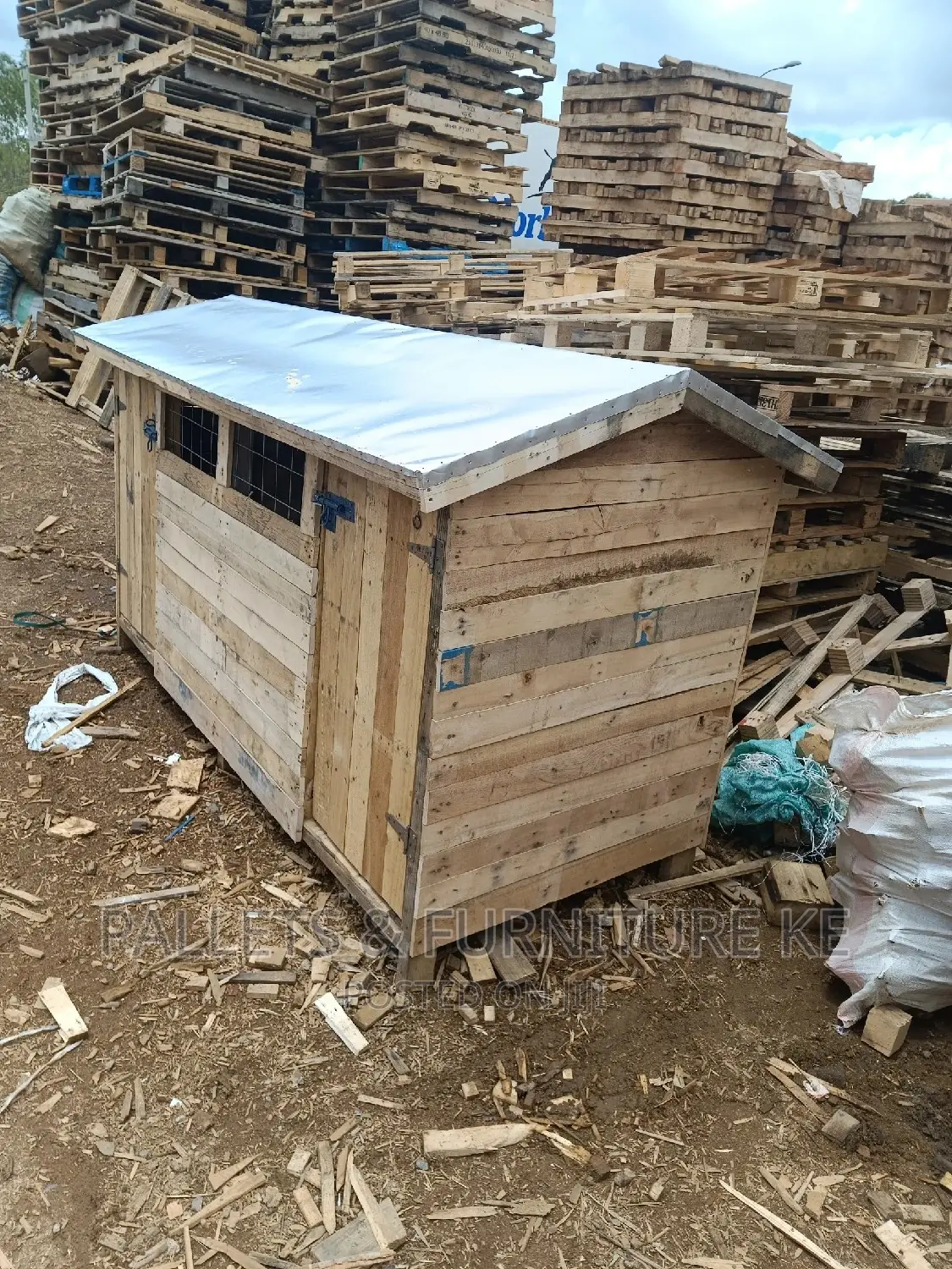 Boarbel/ German Shepherd Cage / House
