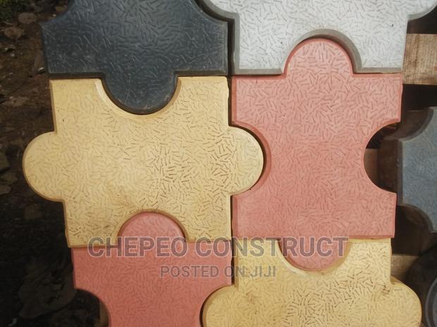 60mm Unipaver Coloured Paving Blocks - thumbnail 2