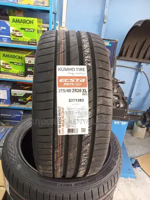 275/40r20 Kumho Tire