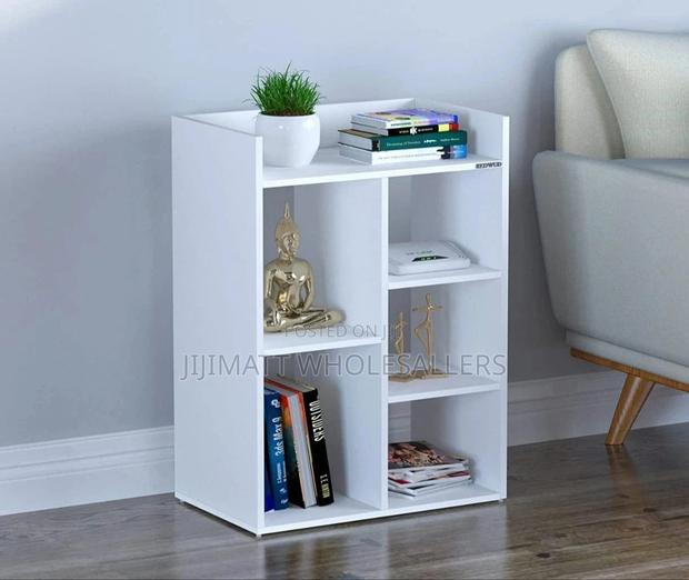 Decor//
Wema Cube Bookshelf/Decor Stand
White Available