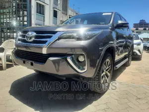 Toyota Fortuner 2.8 D AWD 2016 Silver