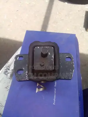 Toyota Rush Engine Mounting