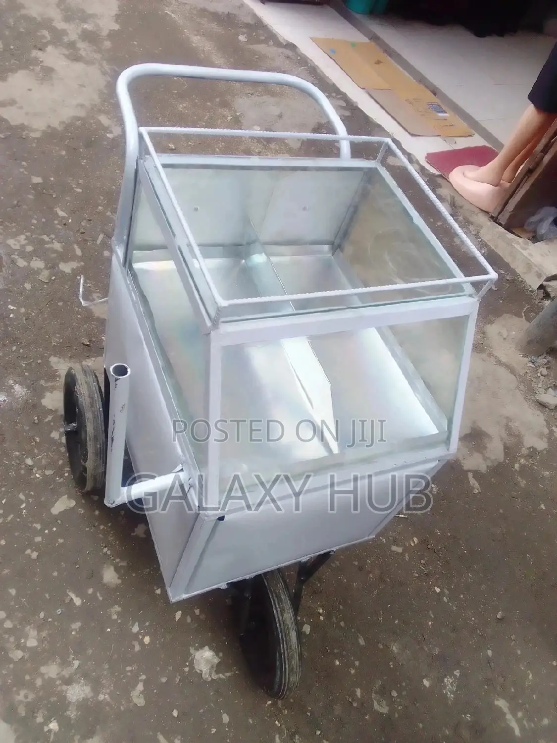 Egg Trolley With Wheels