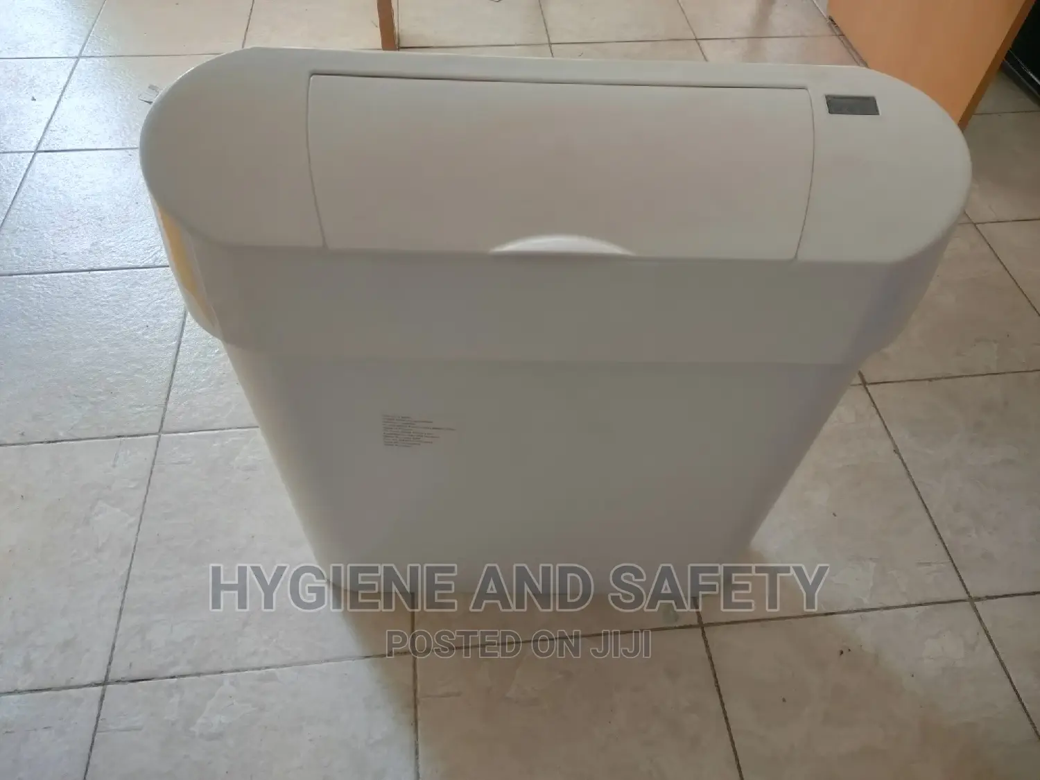Automatic Sanitary Bin 22L