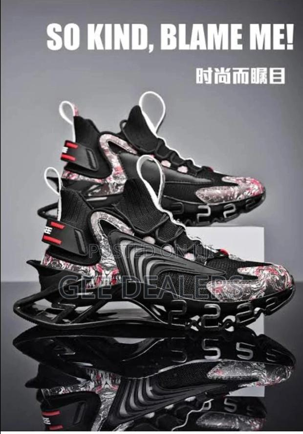 Broken Rules Sneakers - thumbnail 2