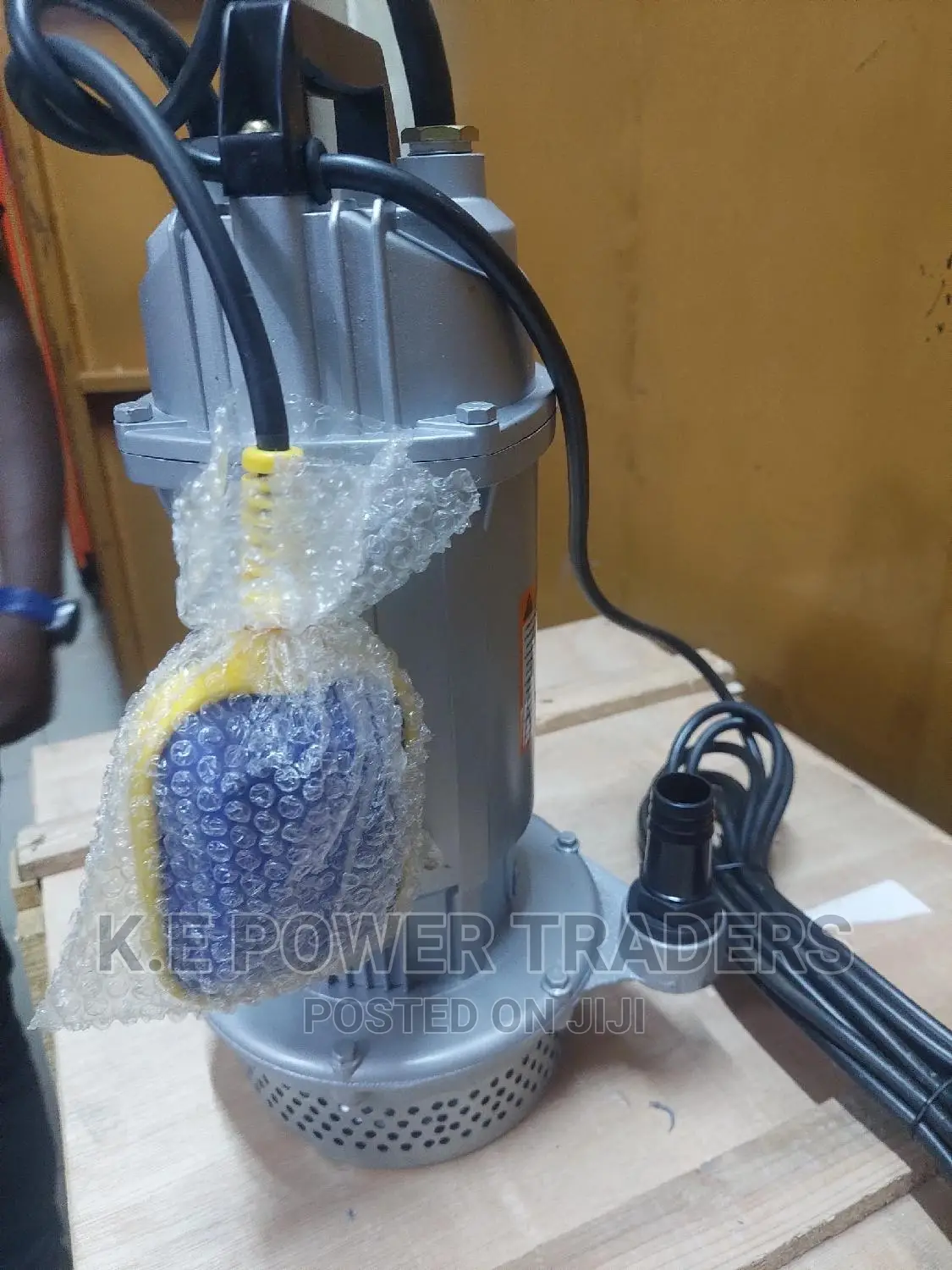 Kunda 1hp Submersible Pump