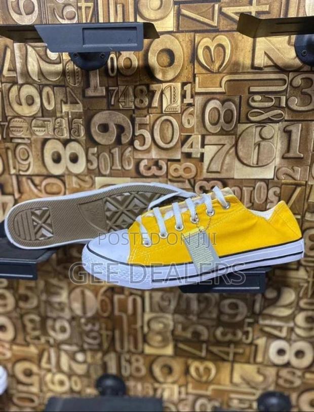 Unisex Converse Rubber Shoes - thumbnail 2