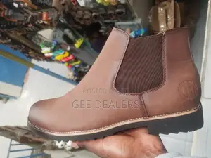 Cacatua Official Boots