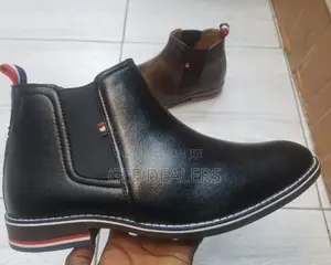 Redhill Official Boots