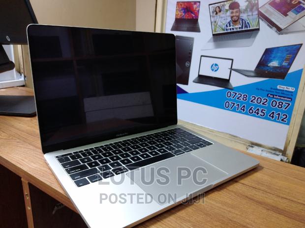 Laptop Apple MacBook Pro 2017 16GB Intel Core I7 SSD 512GB - thumbnail 4