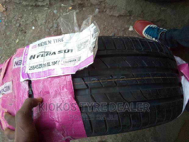 255/45r19 Nexen Korea
