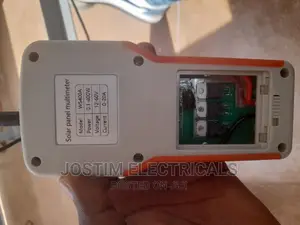 800w Solar Wattage and Voltage Meter