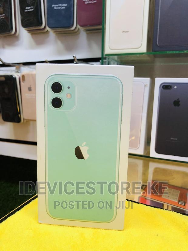 New Apple iPhone 11 128 GB - thumbnail 2