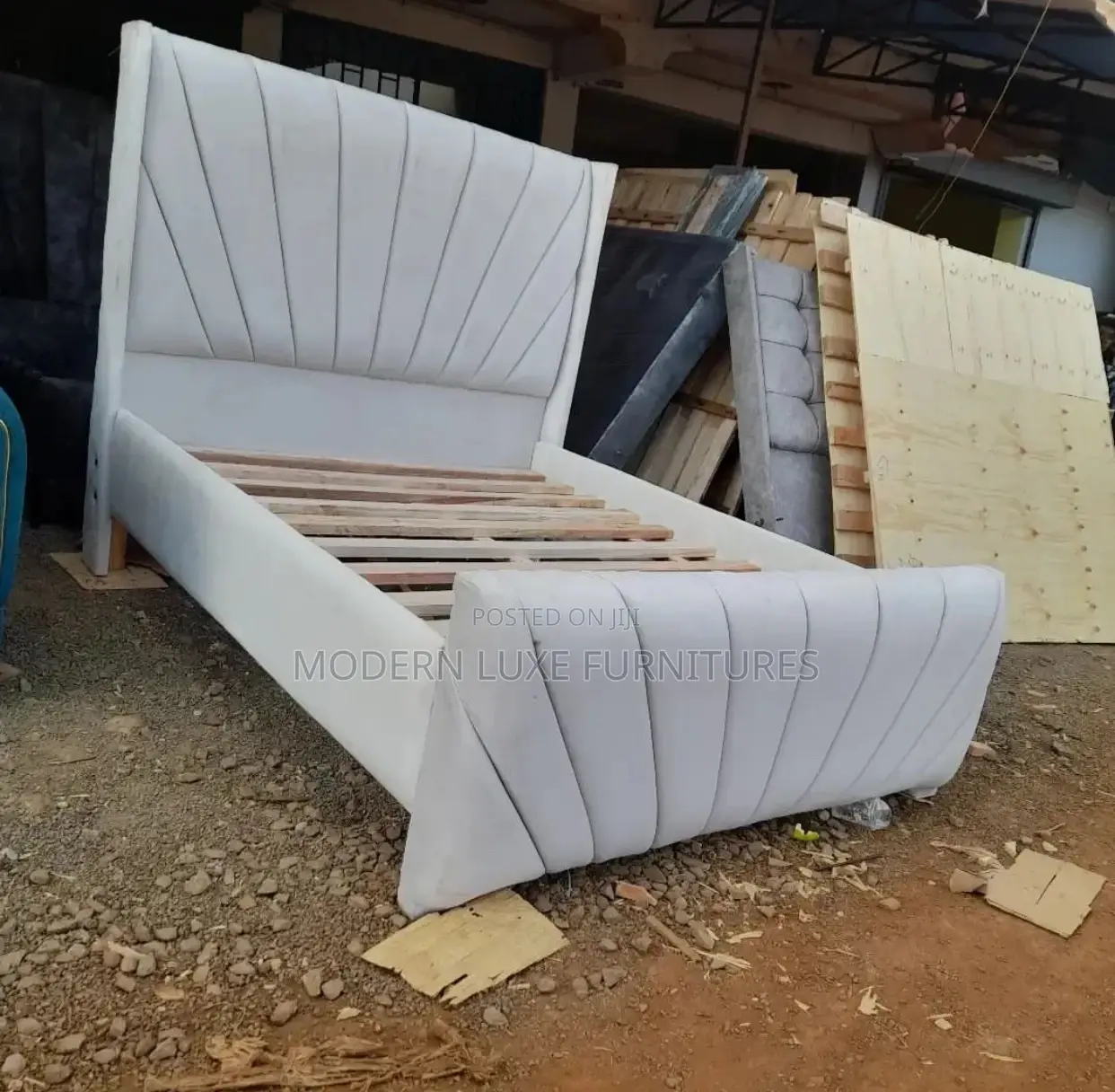 Cream 5/6 Bed