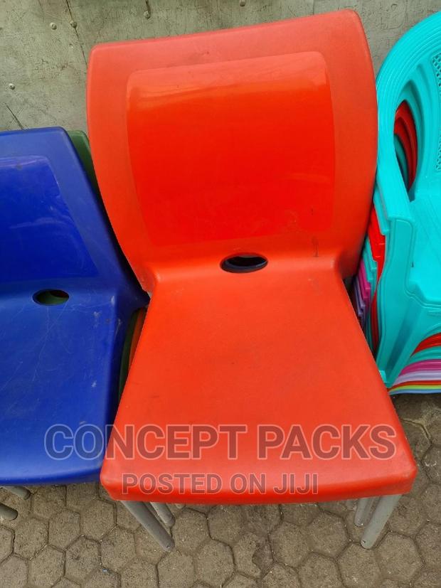 Heavy Duty Armless Premium Chair. - thumbnail 2