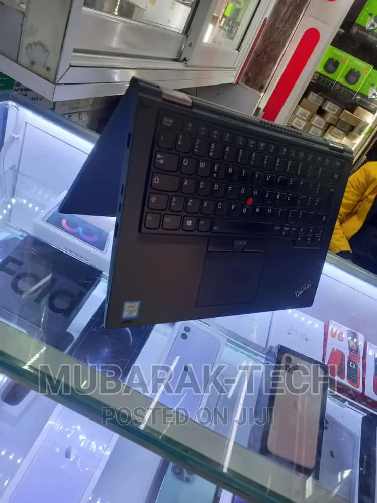 Laptop Lenovo ThinkPad X380 Yoga 8GB Intel Core I5 SSD 512GB