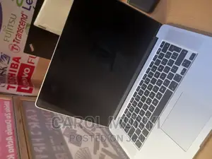 New Laptop Apple MacBook Air 2023 M2 8GB Intel Core I7 SSD 256GB