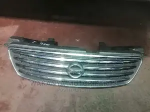 Nissan Bluebird Sylphy N16/G10 Grille Chrome, 2003 to 2005