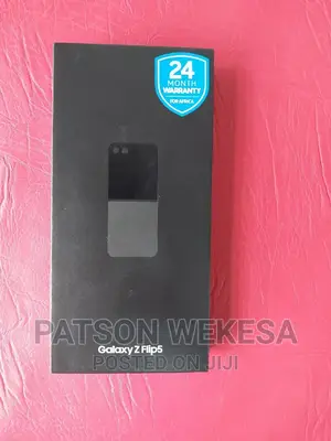 New Samsung Galaxy Z Flip 5 256 GB Gray