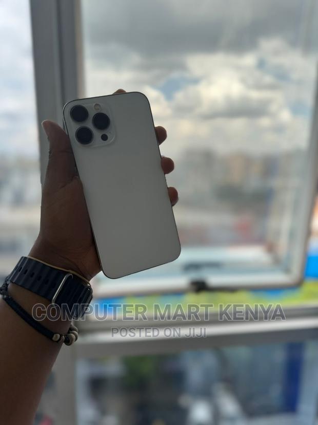 Apple iPhone 13 Pro Max 512 GB White - main view
