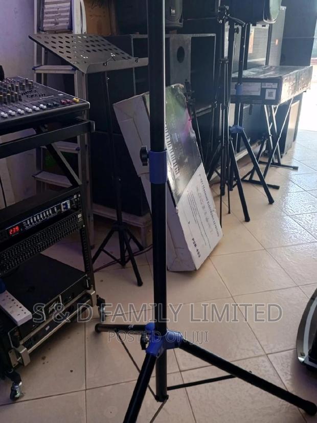 BNK Speaker Stands - main view