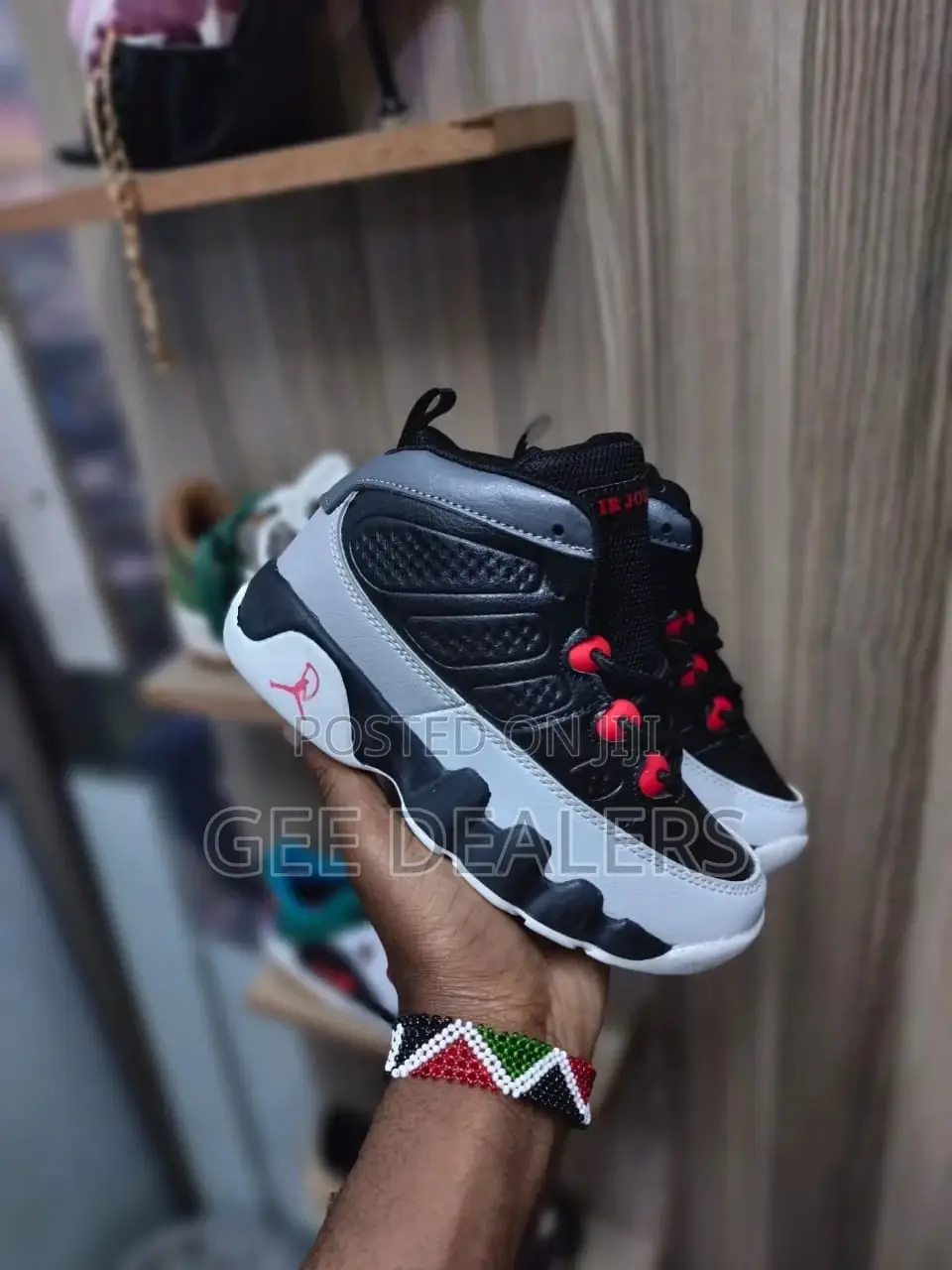 Jordan 9 Retro Sneakers