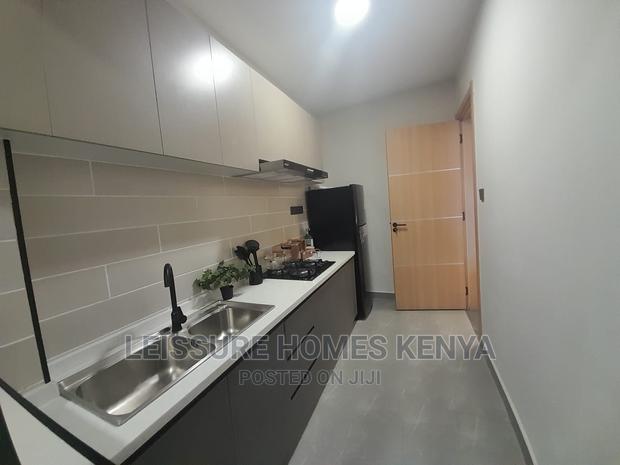 Stylish Two Bedrooms Modern Apartments - thumbnail 7