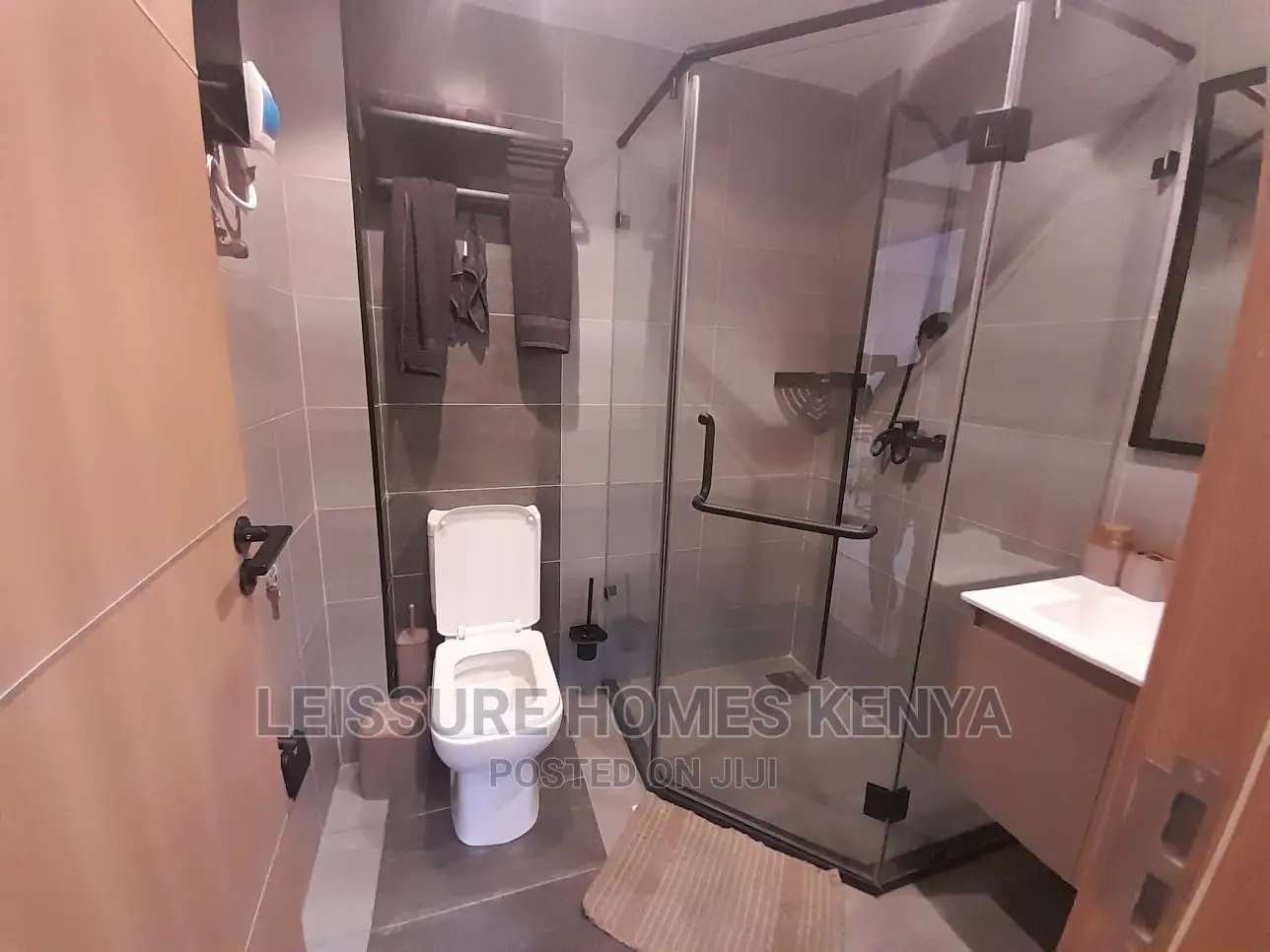 Stylish Two Bedrooms Modern Apartments