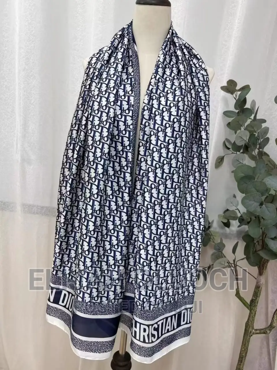 Elegant Soft Scarves