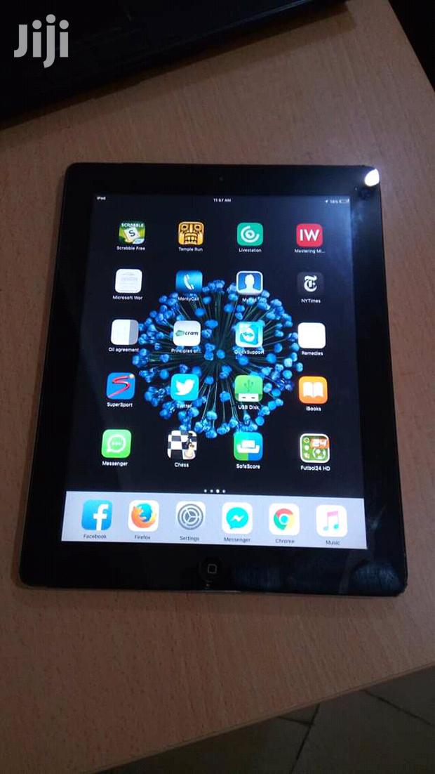 Apple iPad 2 Wi-Fi 16 GB Silver - main view