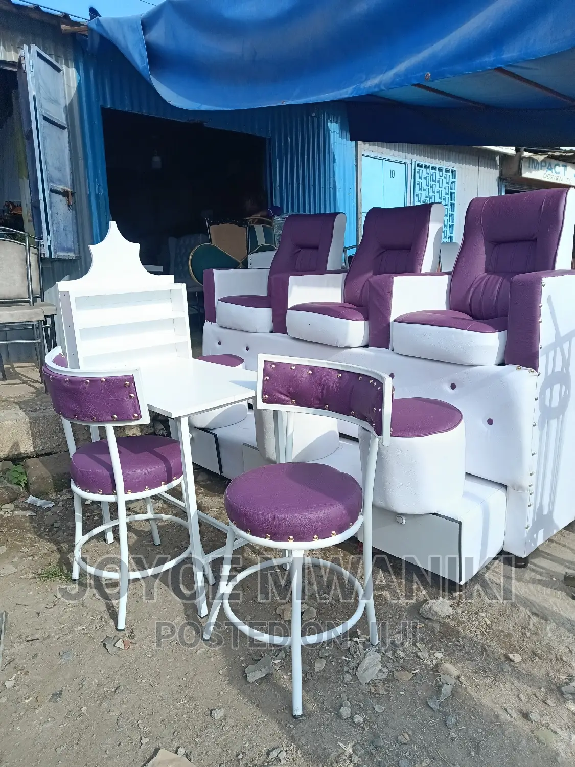 Pedicure Seat and Manicure Set Unique Design