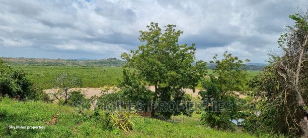 1.1 Acre,Mtwapa Creekside Beach Plot on Sale - thumbnail 11